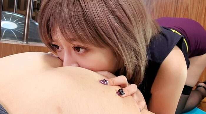 お姉さんの過剰な愛を尻穴で受け止める強烈狂気なアナル舐めご奉仕!
